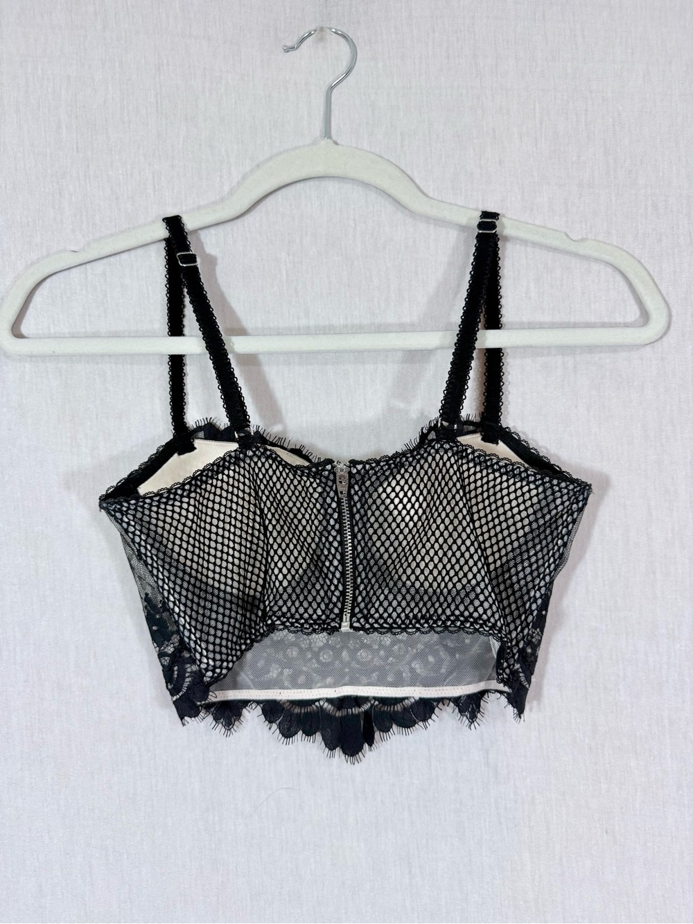 Victoria’s Secret 34B Black Lace Longline Bralette - Women Intimates - Picture 2 of 4